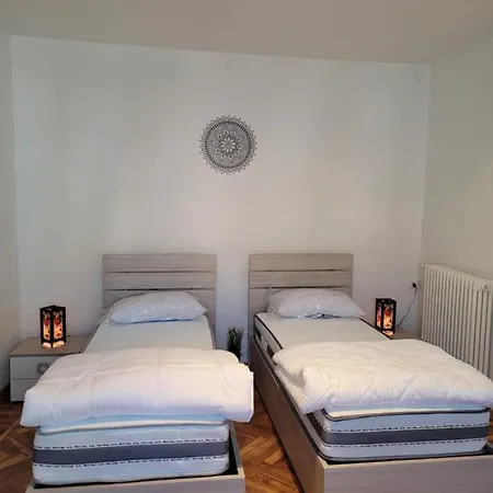 Le Finestre Su Aosta-cir0095- Apartamento *